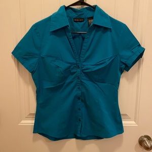 New York & Company Stretch Button Down T-shirt - Medium